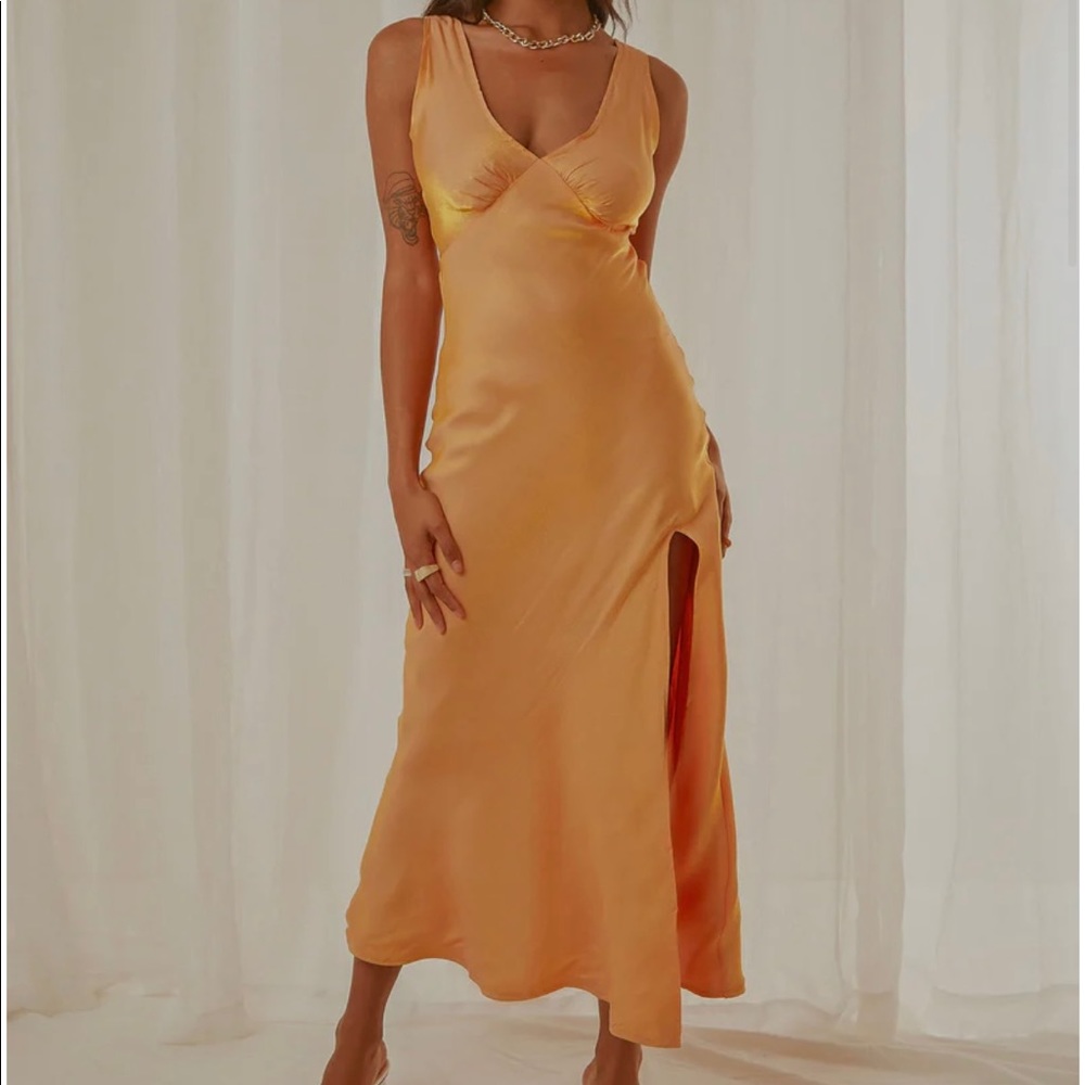 NWT PEPPERMAYO Billie Split Maxi